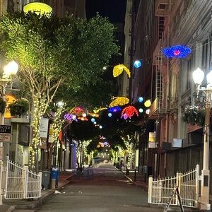 Meet your Posher, Kahina